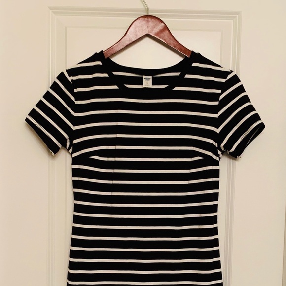 Old Navy Women’s Fitted Dress - Picture 2 of 5